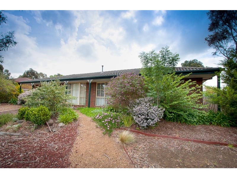 4 Cypress Point Court, Sunbury VIC 3429