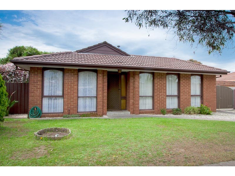 44 McEwen Drive, Sunbury VIC 3429