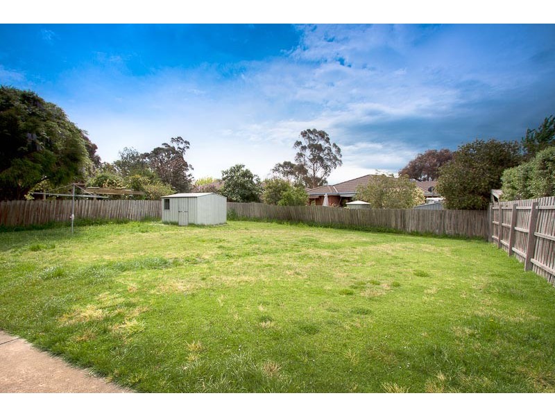 44 McEwen Drive, Sunbury VIC 3429