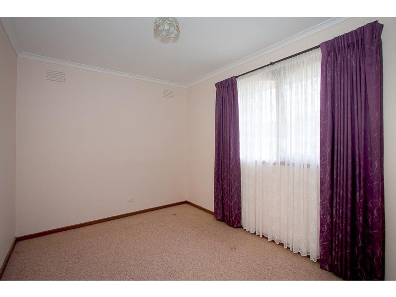 44 McEwen Drive, Sunbury VIC 3429