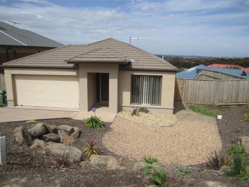 141 PHILLIP DRIVE, Sunbury VIC 3429