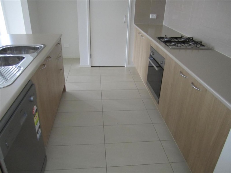 141 PHILLIP DRIVE, Sunbury VIC 3429