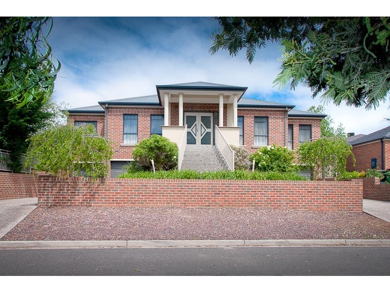 5 Blind Creek Boulevard, Sunbury VIC 3429