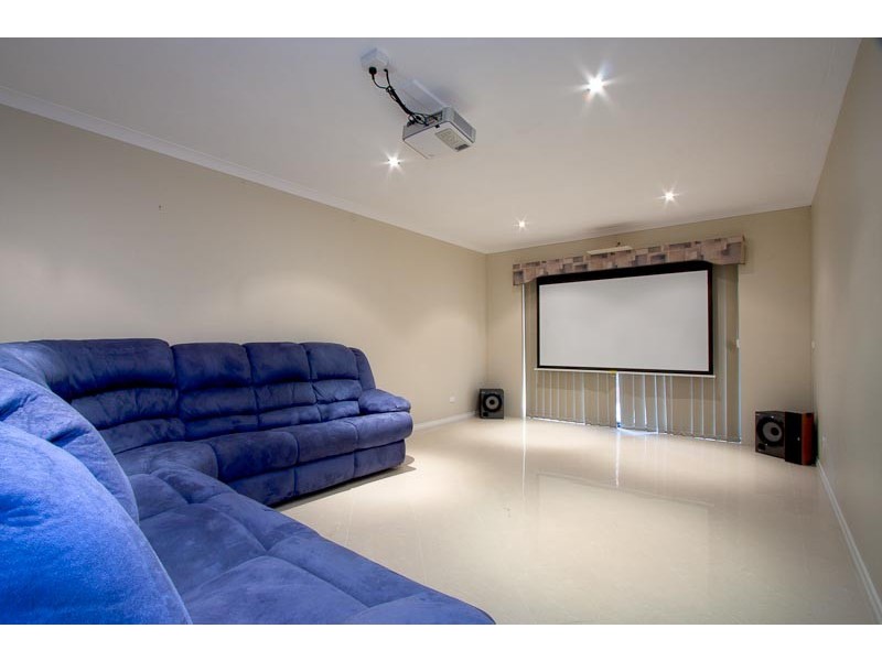 5 Blind Creek Boulevard, Sunbury VIC 3429