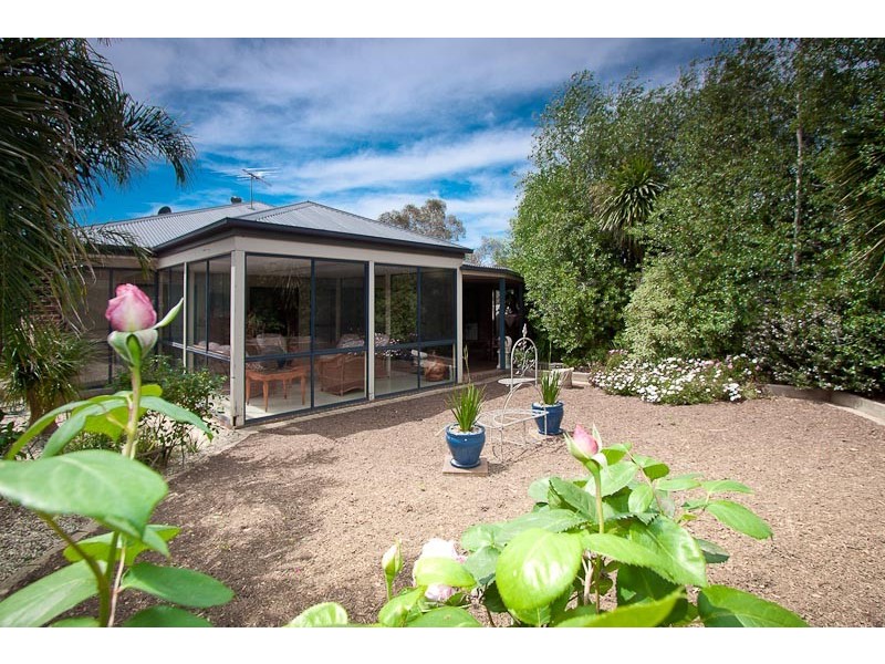 5 Blind Creek Boulevard, Sunbury VIC 3429