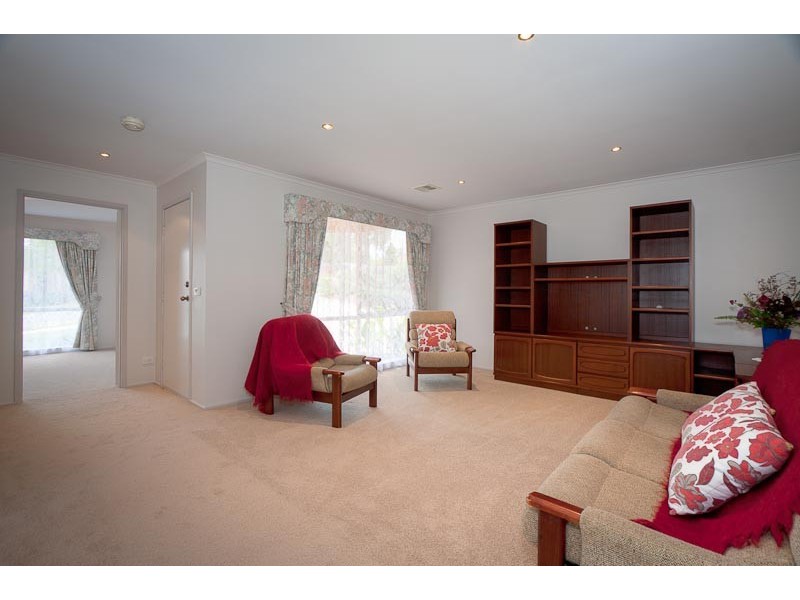 20 Heatherbrae Crescent, Sunbury VIC 3429