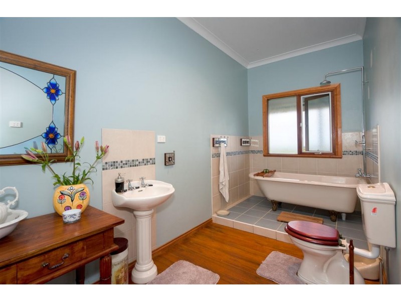 817-825 Mt Aitken Road, Diggers Rest VIC 3427