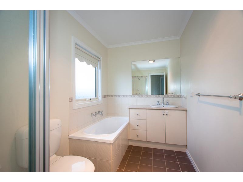 5 Hilltop Way, Sunbury VIC 3429