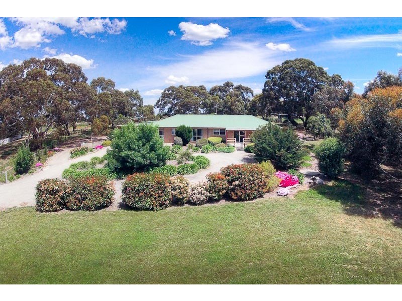 50 Sambell Road, Sunbury VIC 3429