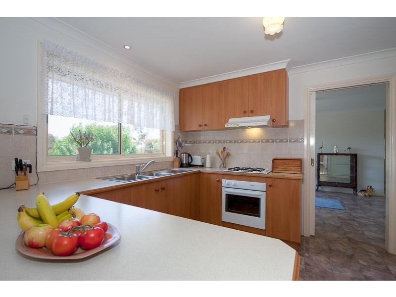 50 Sambell Road, Sunbury VIC 3429