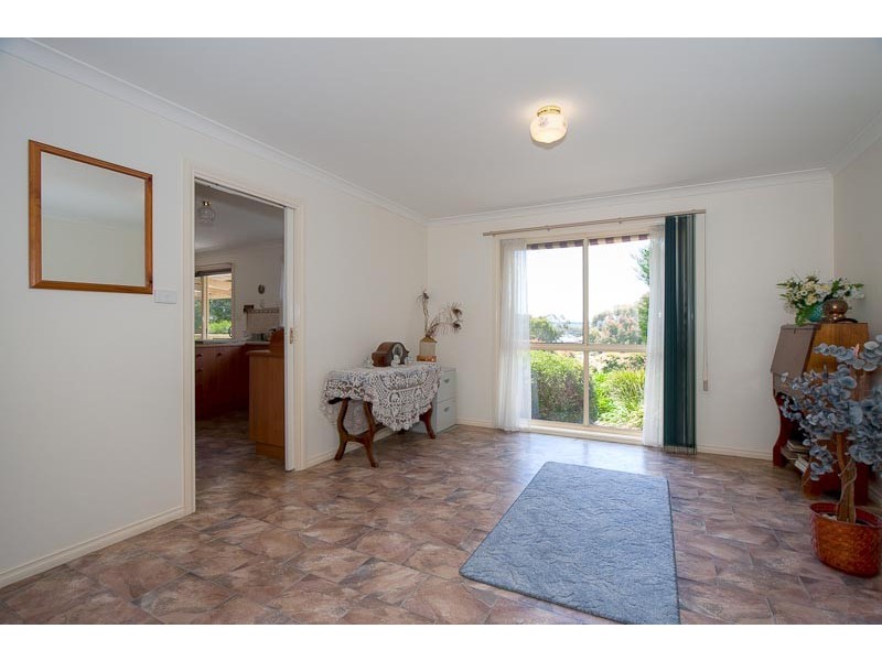 50 Sambell Road, Sunbury VIC 3429