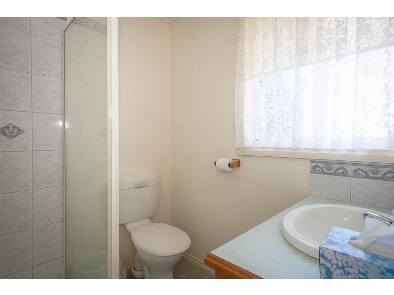 50 Sambell Road, Sunbury VIC 3429