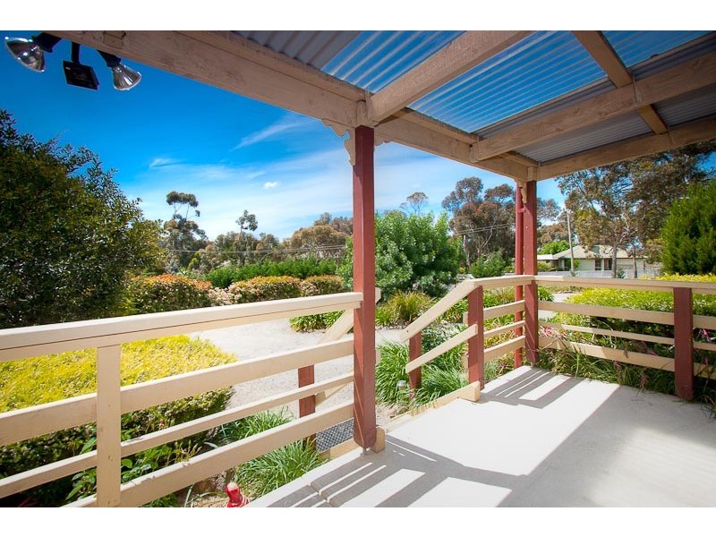 50 Sambell Road, Sunbury VIC 3429