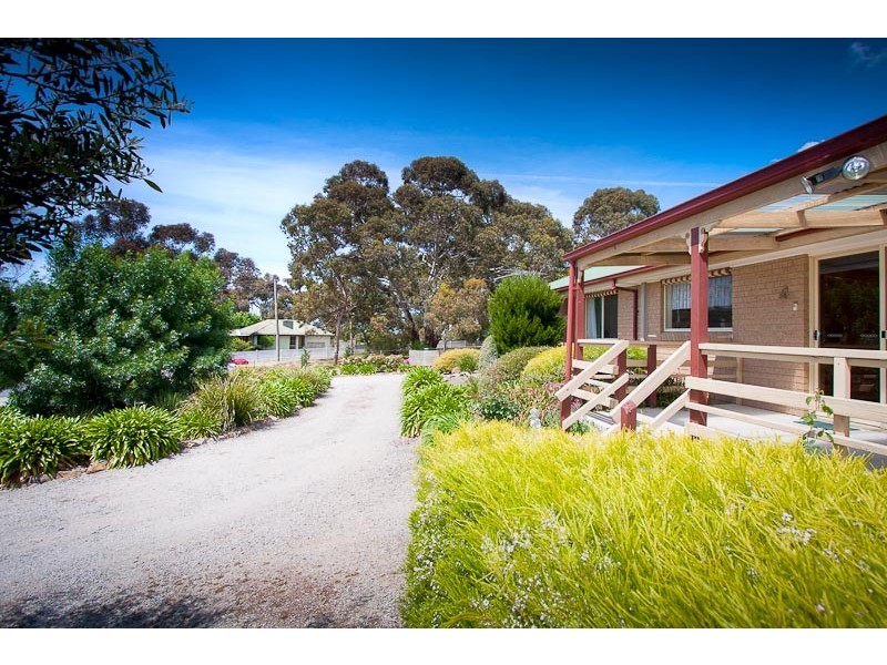 50 Sambell Road, Sunbury VIC 3429