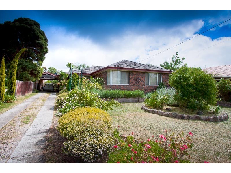 9 Hughes Court, Sunbury VIC 3429