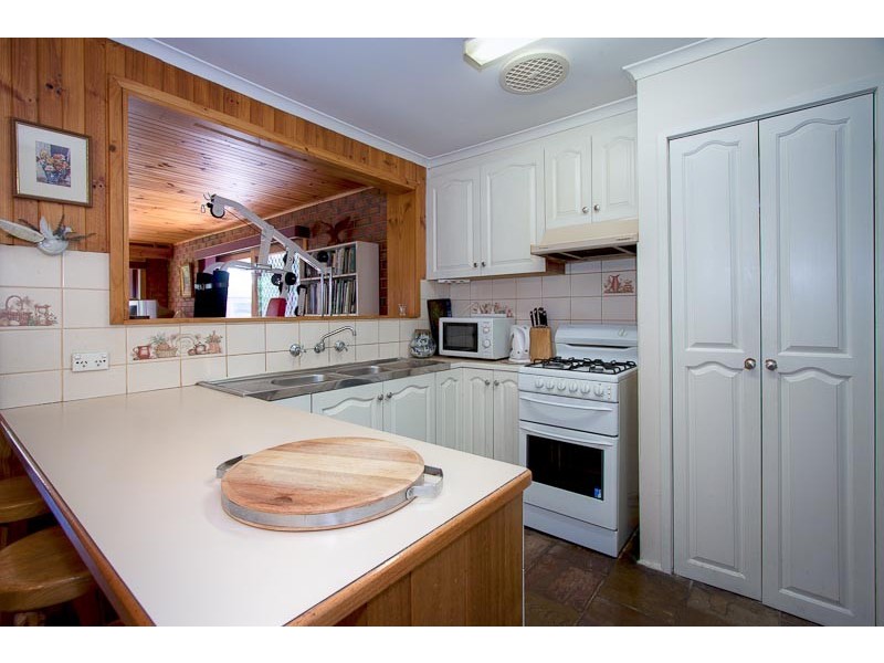 9 Hughes Court, Sunbury VIC 3429