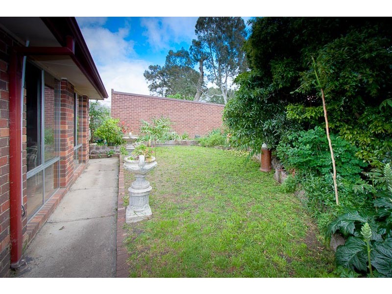 9 Hughes Court, Sunbury VIC 3429