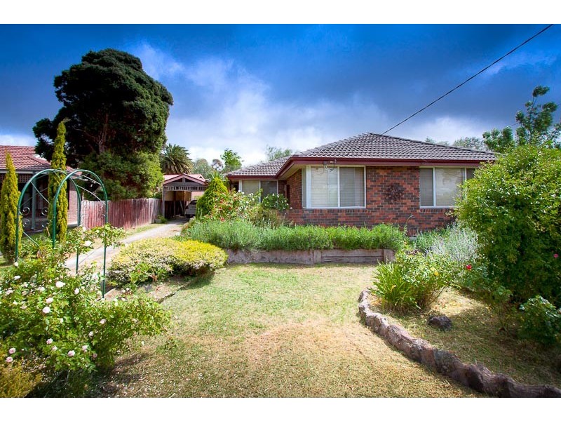 9 Hughes Court, Sunbury VIC 3429