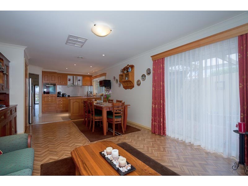 52 Rees Road, Sunbury VIC 3429