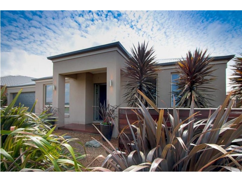 745 ELIZABETH DRIVE, Sunbury VIC 3429