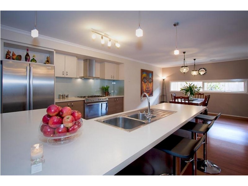 745 ELIZABETH DRIVE, Sunbury VIC 3429