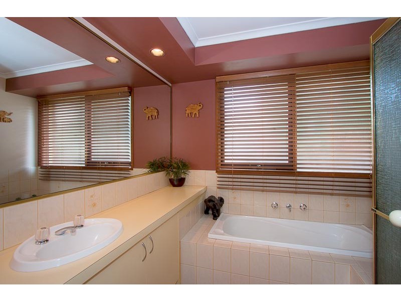 10 Crawford Way, Sunbury VIC 3429