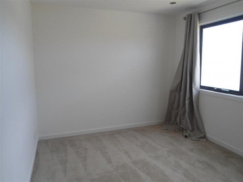 8A EADIE STREET, Sunbury VIC 3429