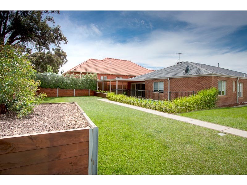 17 Twin Creek Court, Sunbury VIC 3429