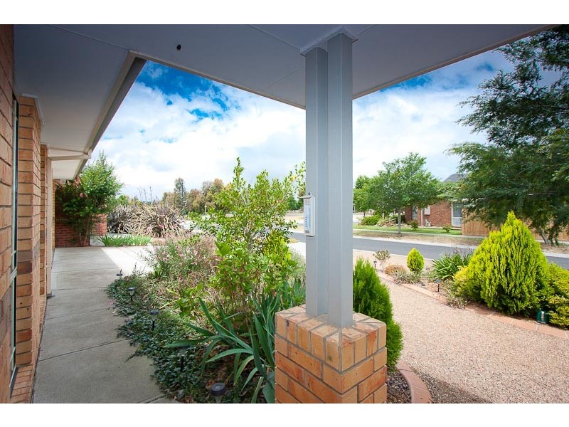 4 Massie Circuit, Sunbury VIC 3429