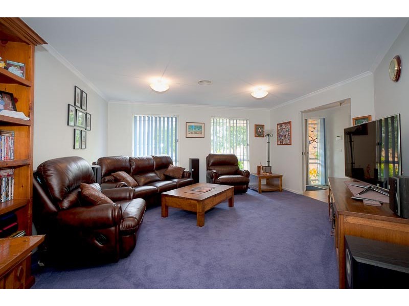 4 Massie Circuit, Sunbury VIC 3429