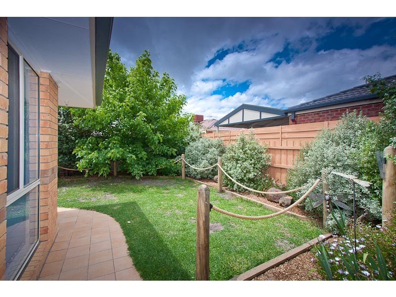 4 Massie Circuit, Sunbury VIC 3429