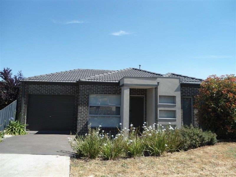 2/1 AGAR PLACE, Sunbury VIC 3429