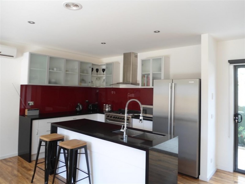 8A EADIE STREET, Sunbury VIC 3429