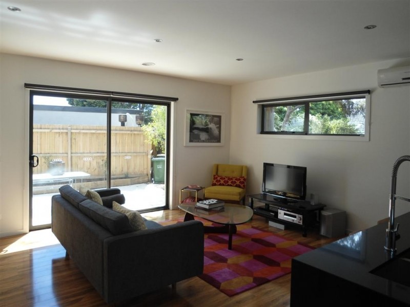 8A EADIE STREET, Sunbury VIC 3429