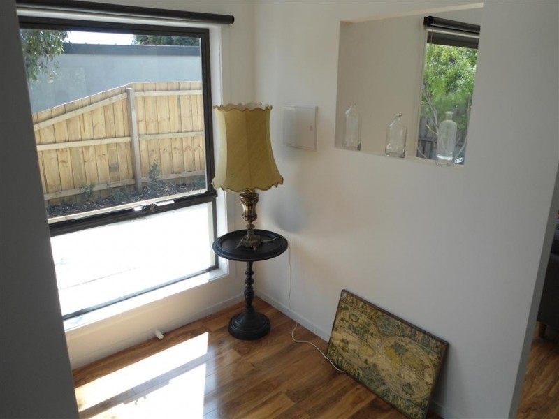 8A EADIE STREET, Sunbury VIC 3429