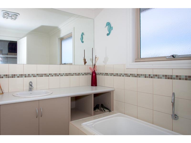 14 Timins Street, Sunbury VIC 3429