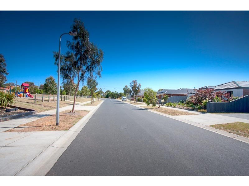 6 Caitlyn Street, Sunbury VIC 3429