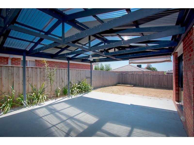 6 Caitlyn Street, Sunbury VIC 3429