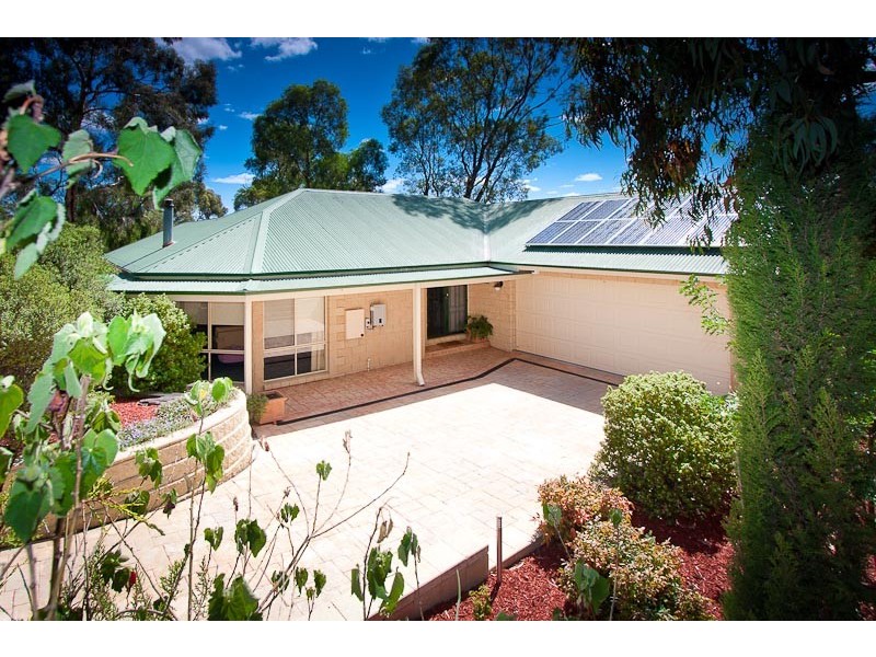 17 Pidgeon Court, Sunbury VIC 3429