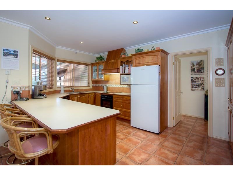 17 Pidgeon Court, Sunbury VIC 3429