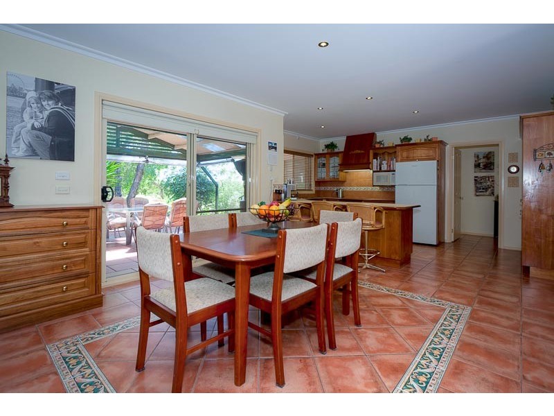 17 Pidgeon Court, Sunbury VIC 3429