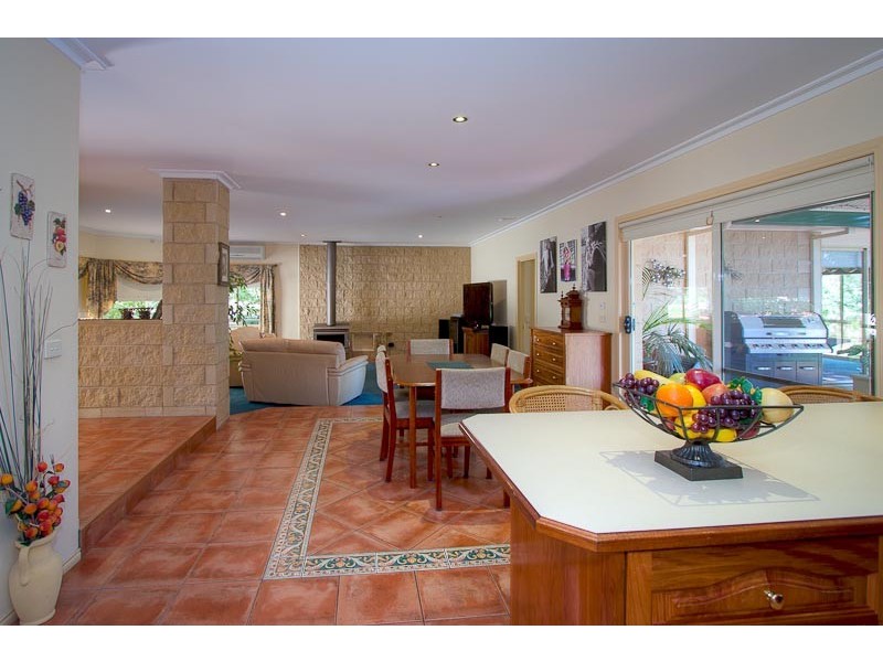 17 Pidgeon Court, Sunbury VIC 3429