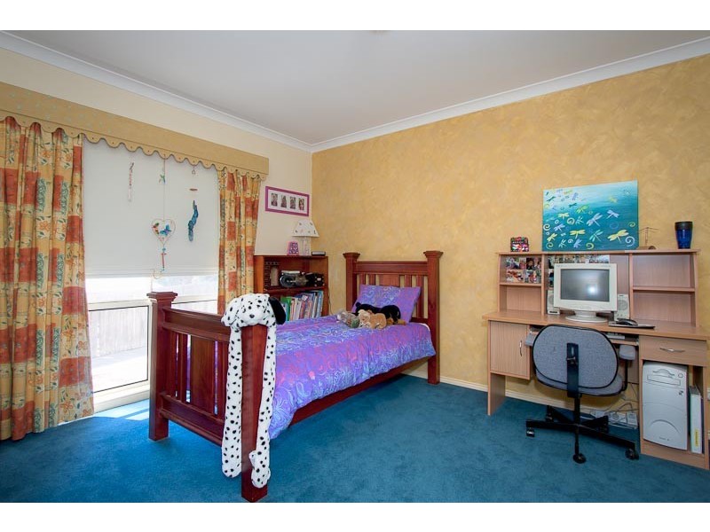 17 Pidgeon Court, Sunbury VIC 3429