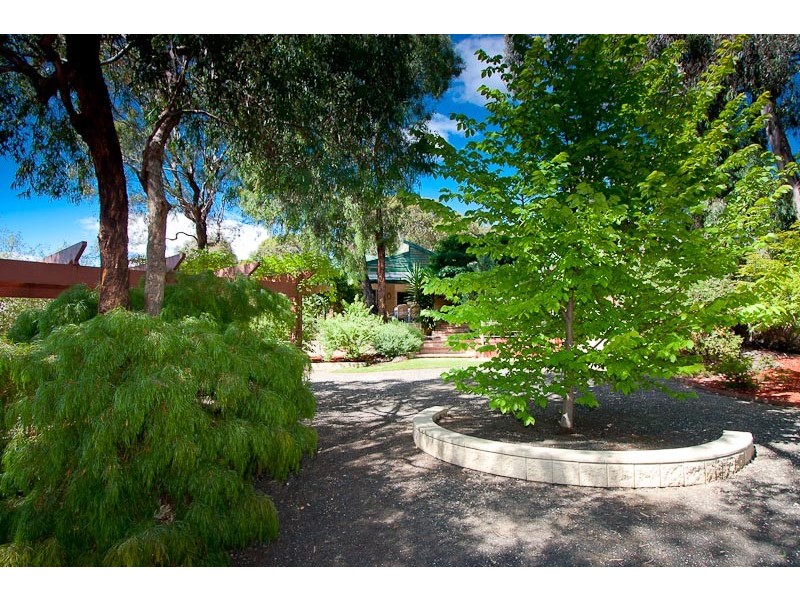 17 Pidgeon Court, Sunbury VIC 3429