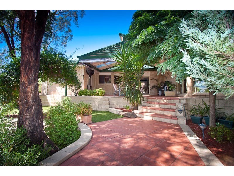 17 Pidgeon Court, Sunbury VIC 3429