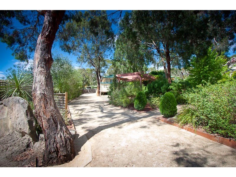 17 Pidgeon Court, Sunbury VIC 3429