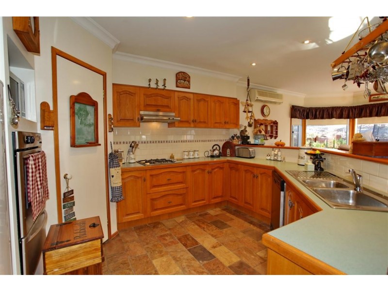 29 Fullwood Drive, Sunbury VIC 3429