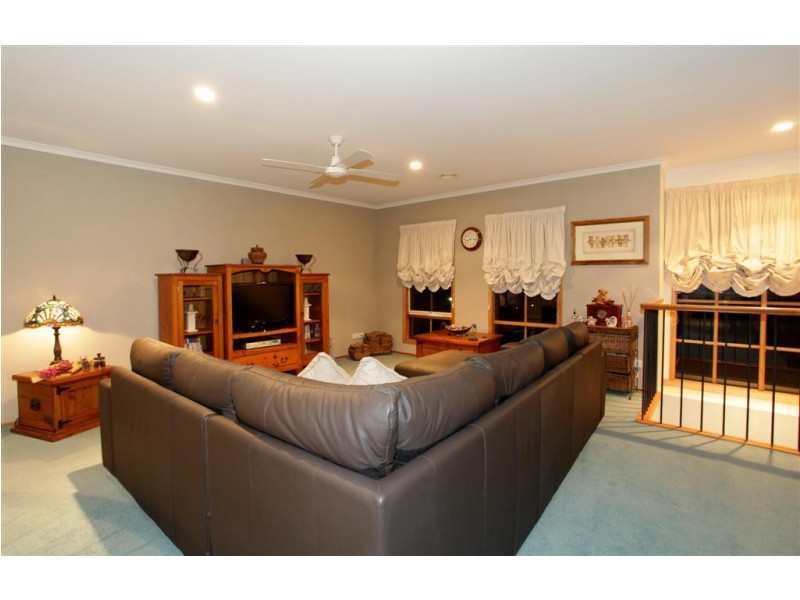 29 Fullwood Drive, Sunbury VIC 3429