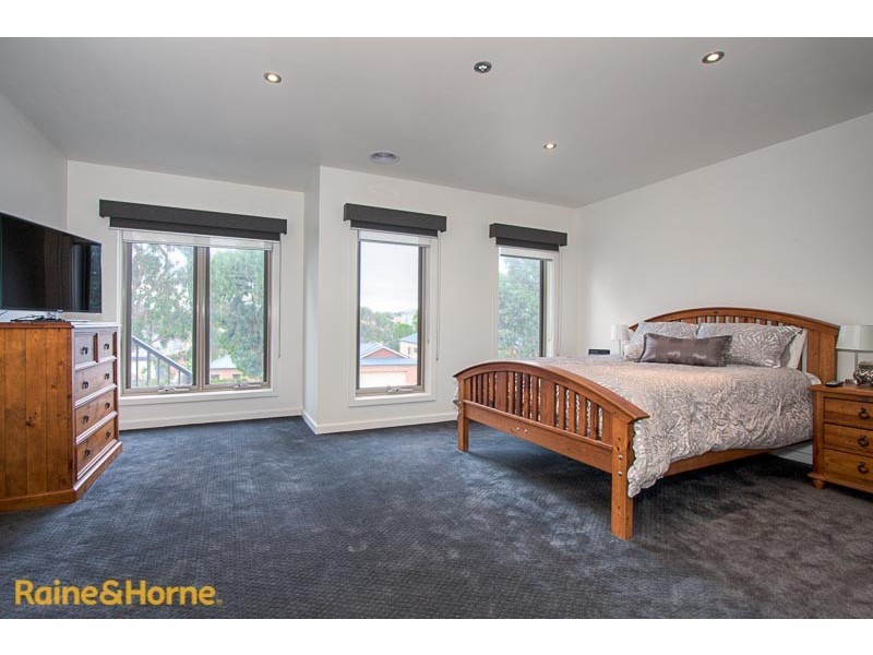 27 Sassafras Drive, Sunbury VIC 3429