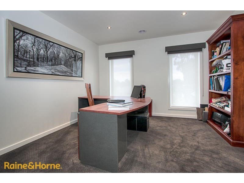 27 Sassafras Drive, Sunbury VIC 3429
